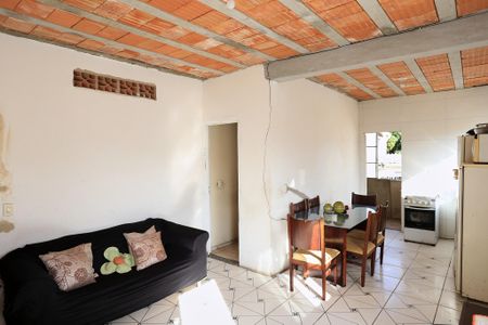 Sala de casa para alugar com 3 quartos, 117m² em Floresta, Belo Horizonte
