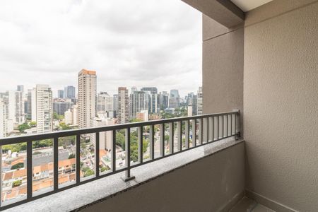 Varanda de kitnet/studio para alugar com 1 quarto, 25m² em Vila Olímpia, São Paulo