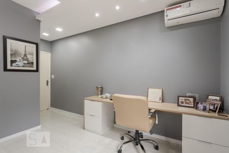 Apartamento para alugar com 3 quartos, 210m² em Moinhos de Vento, Porto Alegre