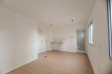 Sala/Cozinha de kitnet/studio à venda com 1 quarto, 18m² em Vila Ema, São Paulo