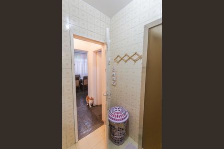 Casa à venda com 200m², 2 quartos e 2 vagas Casa à venda com 200m², 2 quartos e 2 vagasBanheiro Social