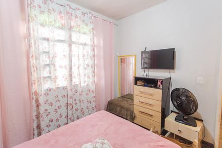 Casa à venda com 200m², 2 quartos e 2 vagas Casa à venda com 200m², 2 quartos e 2 vagasQuarto 2