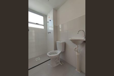 Banheiro de apartamento para alugar com 2 quartos, 55m² em Santos Dumont, São Leopoldo