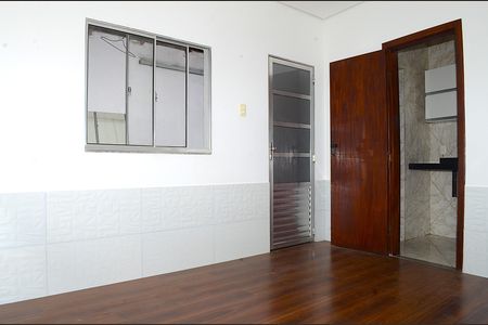Sala de casa para alugar com 2 quartos, 48m² em Aarão Reis, Belo Horizonte