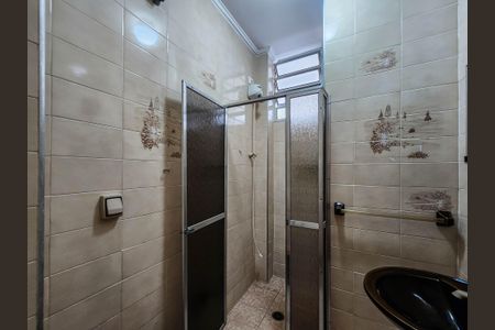 Banheiro de apartamento para alugar com 1 quarto, 95m² em Ponta da Praia, Santos