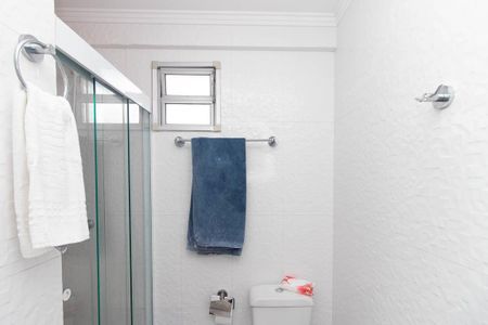 Banheiro de apartamento à venda com 1 quarto, 42m² em Vila Gustavo, São Paulo