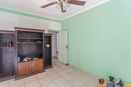 Sala de casa à venda com 5 quartos, 300m² em Aparecida, Belo Horizonte