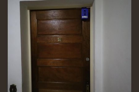 Apartamento à venda com 73m², 2 quartos e 1 vagaLockbox