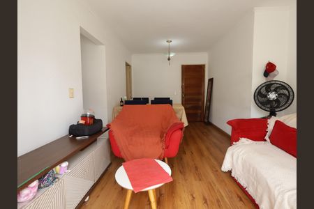 Apartamento à venda com 73m², 2 quartos e 1 vagaSala