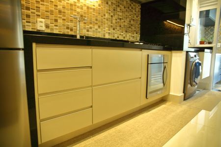 Apartamento à venda com 93m², 2 quartos e 2 vagasCozinha 