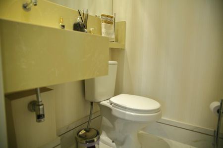 Apartamento à venda com 93m², 2 quartos e 2 vagasLavabo da Sala 