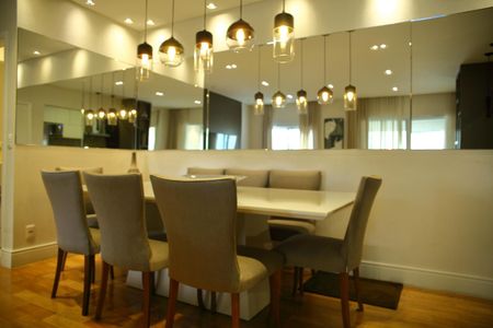 Apartamento à venda com 93m², 2 quartos e 2 vagasSala