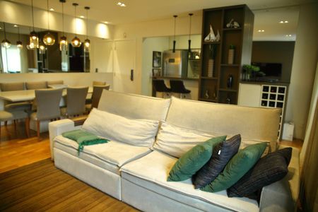 Apartamento à venda com 93m², 2 quartos e 2 vagasSala