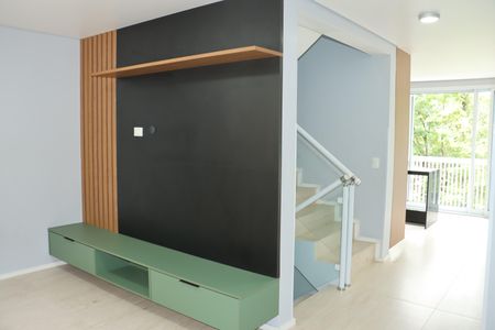 Sala de casa de condomínio para alugar com 3 quartos, 139m² em Parque Frondoso, Cotia