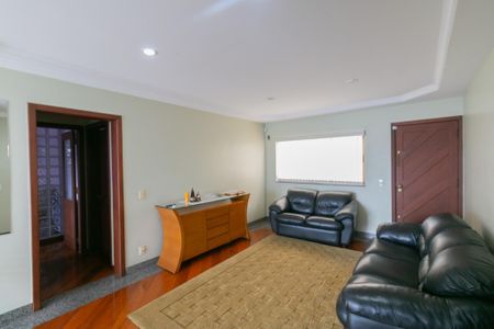 Casa à venda com 470m², 4 quartos e 4 vagas