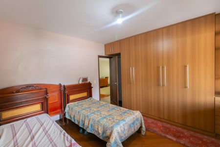 Casa à venda com 470m², 4 quartos e 4 vagas