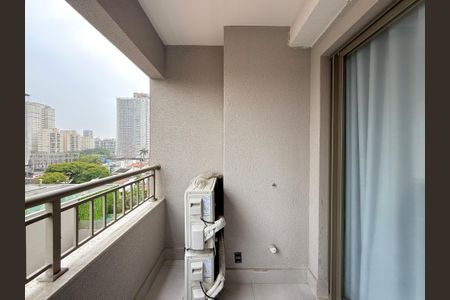 Apartamento à venda com 33m², 1 quarto e sem vaga Apartamento à venda com 33m², 1 quarto e sem vagaSacada