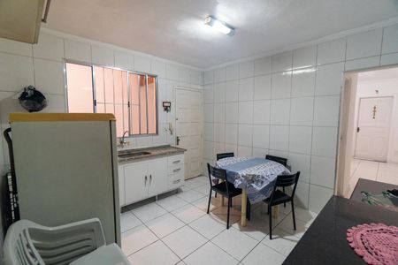 Casa à venda com 105m², 2 quartos e 2 vagasCozinha