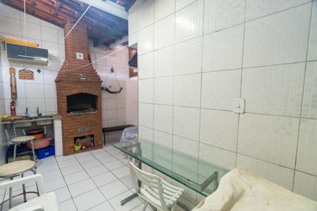 Casa à venda com 105m², 2 quartos e 2 vagasLavanderia
