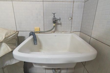 Casa à venda com 105m², 2 quartos e 2 vagasLavanderia Detalhe