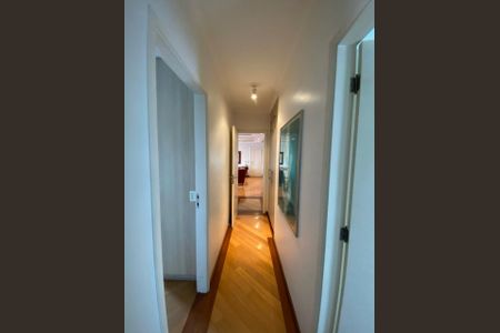 Corredor de apartamento para alugar com 3 quartos, 125m² em Vila Andrade, São Paulo