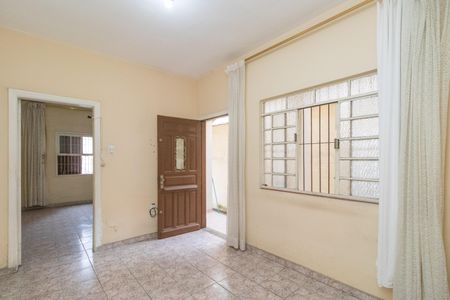 Sala de casa à venda com 4 quartos, 126m² em Vila California, São Paulo