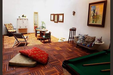 Casa à venda com 500m², 8 quartos e sem vaga