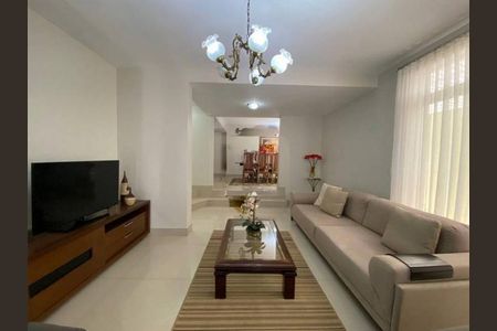 Casa à venda com 4 quartos, 452m² em São Bento, Belo Horizonte