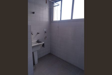 Apartamento à venda com 2 quartos, 50m² em Parque Maria Domitila, São Paulo