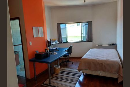 Casa à venda com 3 quartos, 165m² em Parque das Nações, Santo André