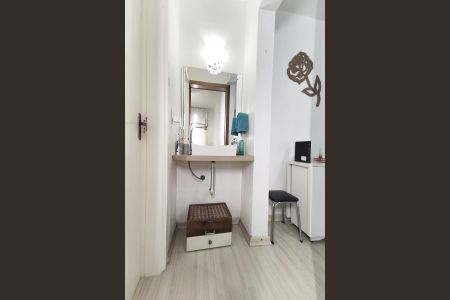 Banheiro de apartamento para alugar com 1 quarto, 60m² em São Miguel, São Leopoldo