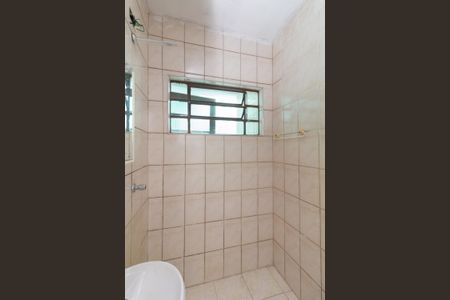 Banheiro de casa para alugar com 1 quarto, 37m² em Vila Nova Curuca, São Paulo