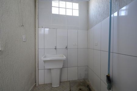 Casa para alugar com 50m², 1 quarto e sem vagaÁrea de Serviço