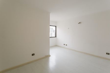 Sala de apartamento à venda com 2 quartos, 70m² em Indianópolis, São Paulo