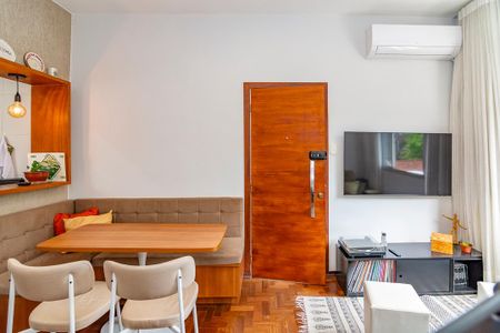 Sala de apartamento à venda com 2 quartos, 80m² em Funcionários, Belo Horizonte