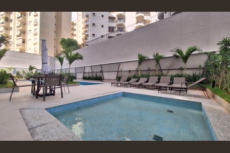 Apartamento para alugar com 39m², 2 quartos e sem vagaÁrea comum - Piscina