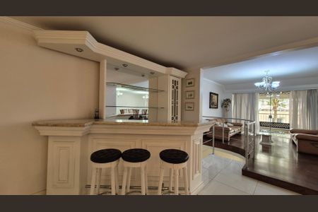 Sala de casa para alugar com 4 quartos, 420m² em Parque das Nações, Santo André