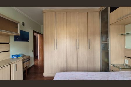 Casa à venda com 420m², 4 quartos e 4 vagasSuíte