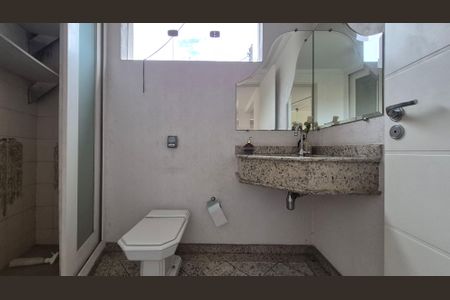 Casa à venda com 420m², 4 quartos e 4 vagasLavabo