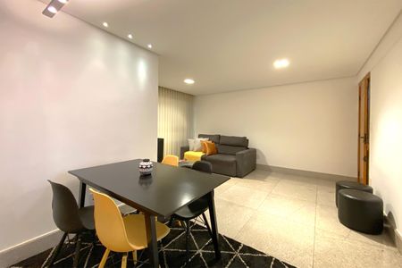 Apartamento à venda com 90m², 3 quartos e 2 vagas Apartamento à venda com 90m², 3 quartos e 2 vagasSala