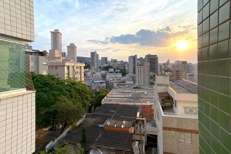 Apartamento à venda com 90m², 3 quartos e 2 vagas Apartamento à venda com 90m², 3 quartos e 2 vagasVista da Sala