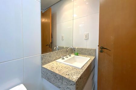 Apartamento à venda com 90m², 3 quartos e 2 vagas Apartamento à venda com 90m², 3 quartos e 2 vagasBanheiro da Suíte 1