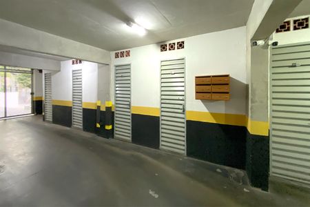 Apartamento à venda com 90m², 3 quartos e 2 vagas Apartamento à venda com 90m², 3 quartos e 2 vagasBox de Depósito