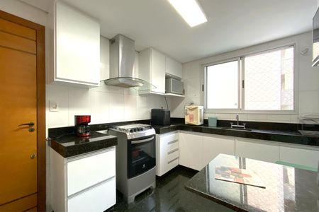 Apartamento à venda com 90m², 3 quartos e 2 vagas Apartamento à venda com 90m², 3 quartos e 2 vagasCozinha
