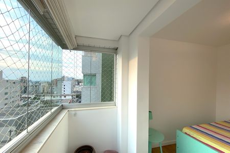 Apartamento à venda com 90m², 3 quartos e 2 vagas Apartamento à venda com 90m², 3 quartos e 2 vagasVaranda do Quarto 3