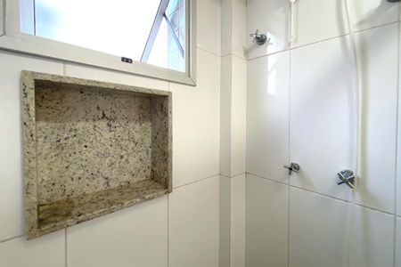 Apartamento à venda com 90m², 3 quartos e 2 vagas Apartamento à venda com 90m², 3 quartos e 2 vagasBanheiro da Suíte 1