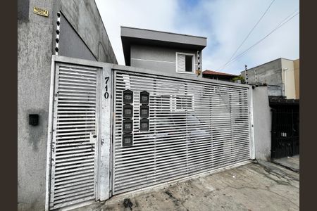 Casa de condomínio à venda com 43m², 2 quartos e 1 vagaFachada
