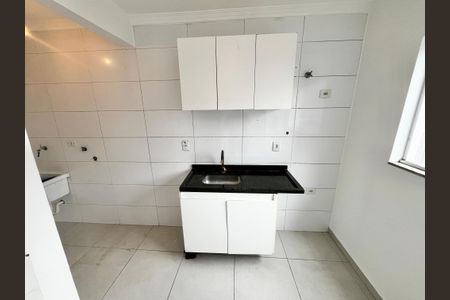 Cozinha e Área de Serviço de casa de condomínio à venda com 2 quartos, 43m² em Parada Inglesa, São Paulo