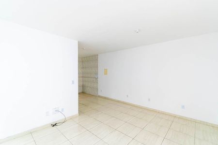 Sala de apartamento para alugar com 2 quartos, 65m² em Brás de Pina, Rio de Janeiro