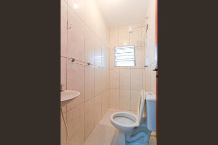 Banheiro de casa para alugar com 1 quarto, 47m² em Jardim Raposo Tavares, São Paulo